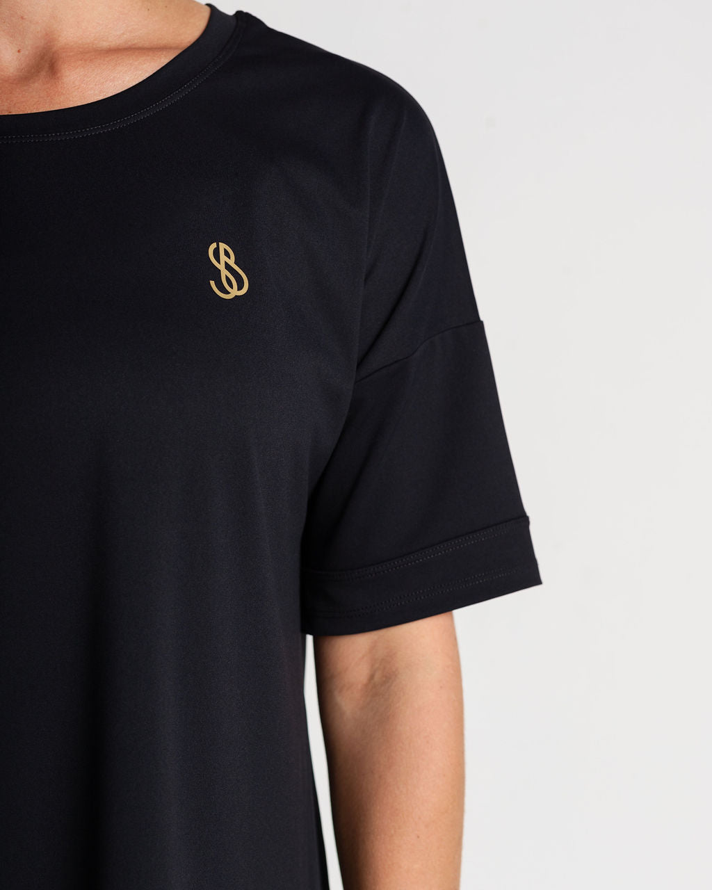 Modest ACTIVE Top